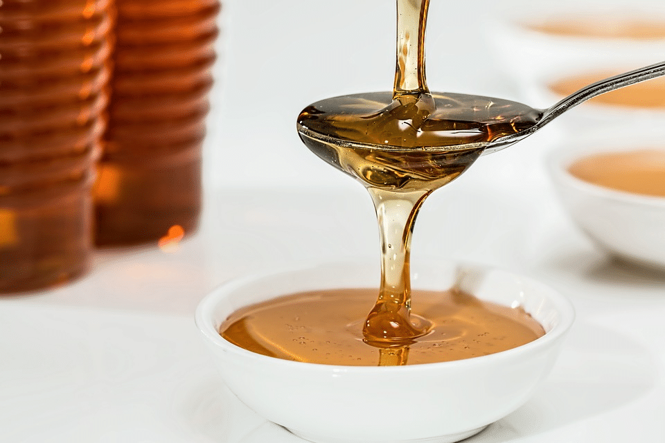 Možnosti využití medu, o kterých byste měli vědět. Velký pomocník na pokožku i vlasy. 3